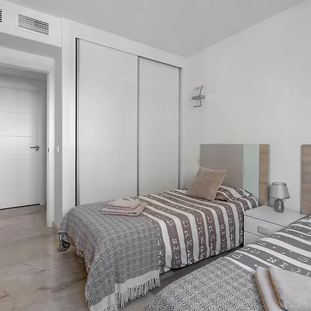 Apartman New With Sea View And Pool *