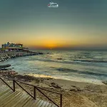 New With Sea View And Pool 아파트 또레비에하