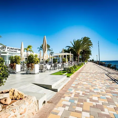 New With Sea View And Pool