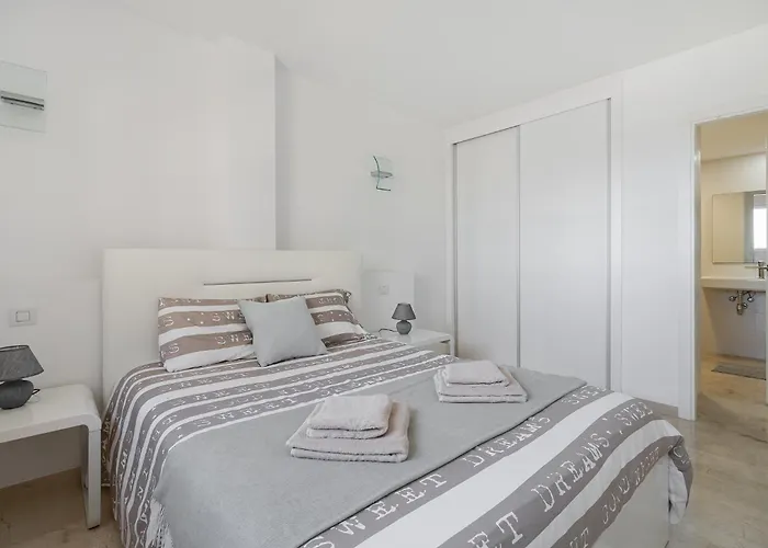 New With Sea View And Pool Torrevieja